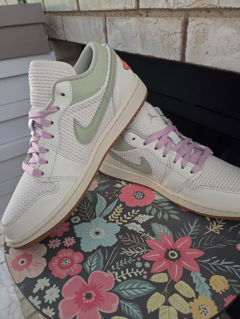 Brand New AJ1-low Sneakers in Cream and Light Green with Pink Laces